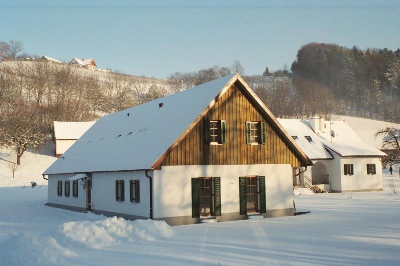 Kuerbishof Gartner Villa Fehring Eksteriør bilde